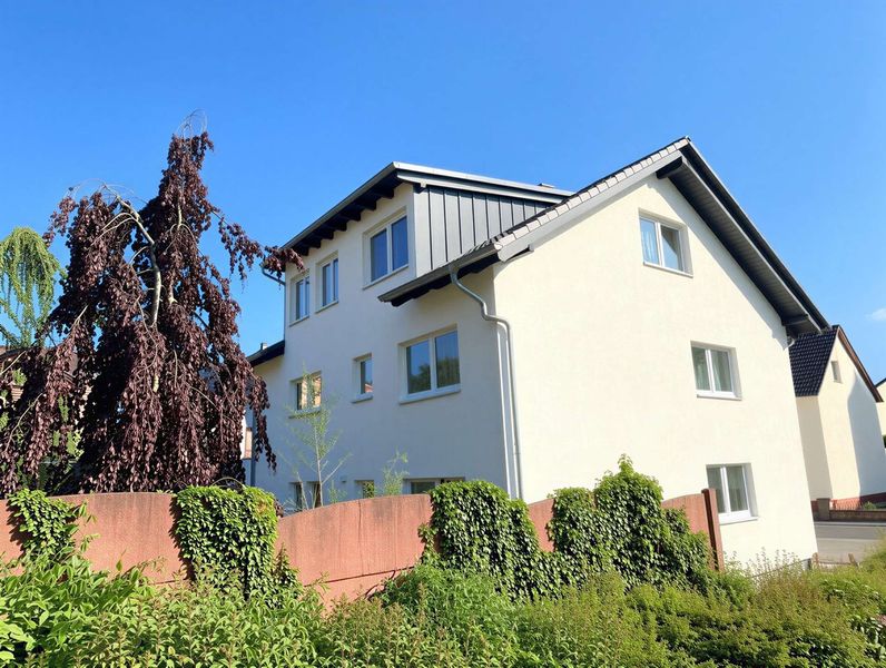Großzügige Dachgeschoss-Wohnung in bester Lage